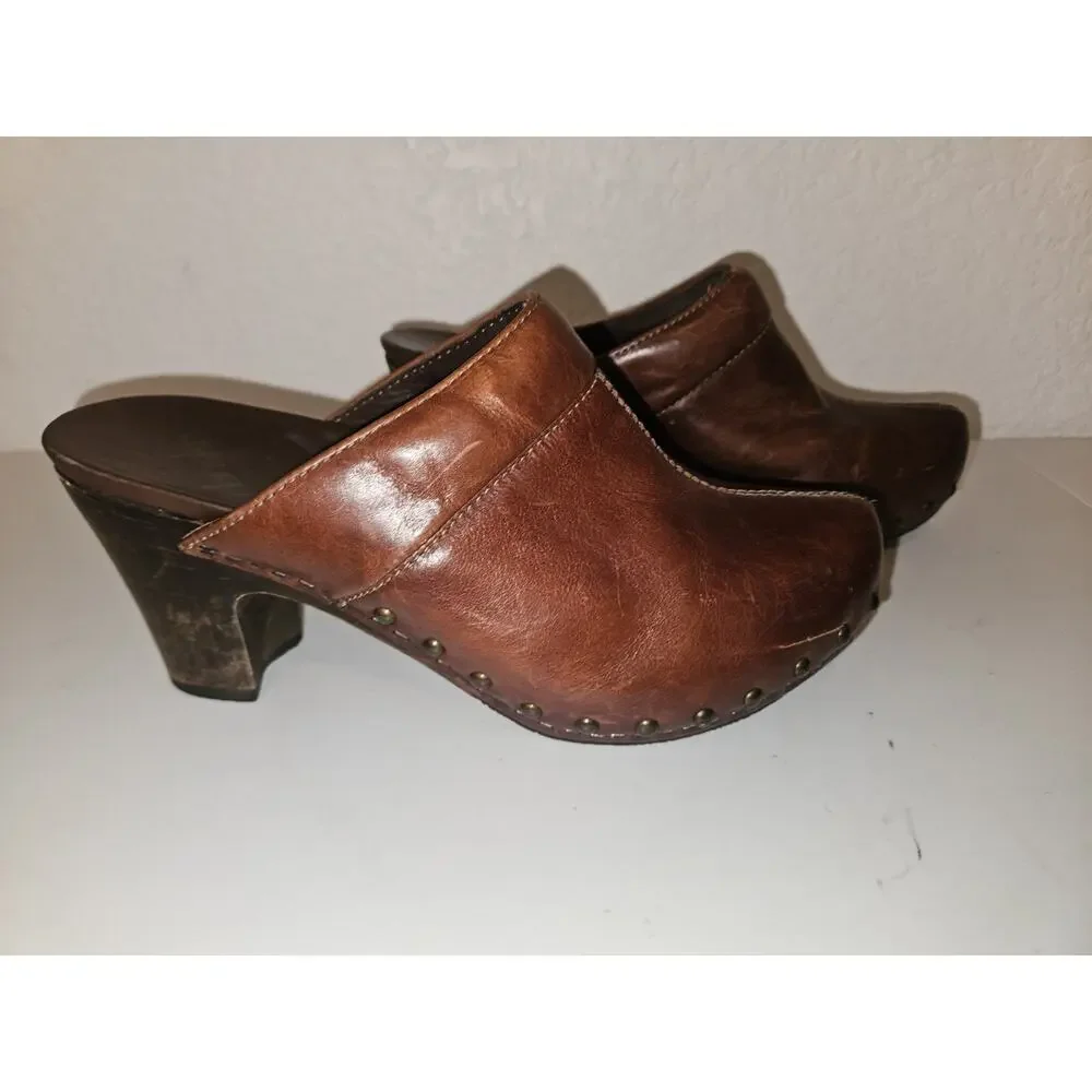 Dansko Rae Brown Leather Studded Clogs Mules Heels Womens Size 37, US 6.5-7 - Picture 3 of 12